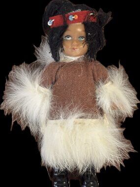 Vintage North American Indigenous Doll